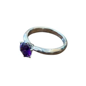 Pt900 アメジストリング　プラチナ900