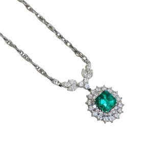 Pt850/Pt900　プラチナ　ネックレス　エメラルド付き