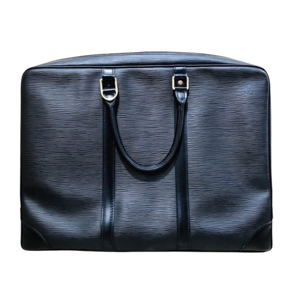 LOUIS VUITTON ルイヴィトン エピ ポルトドキュマン・ヴォワヤージュ