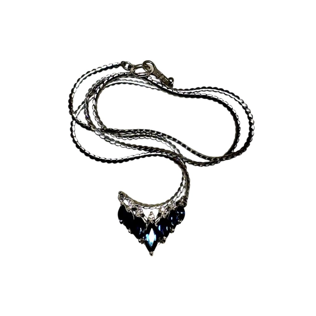 Pt900　サファイアネックレス