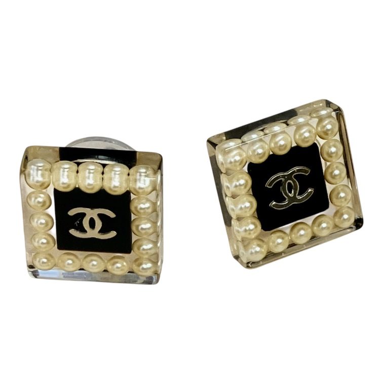 CHANEL ピアス