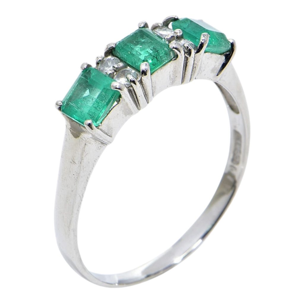 Pt900 リング 石付き