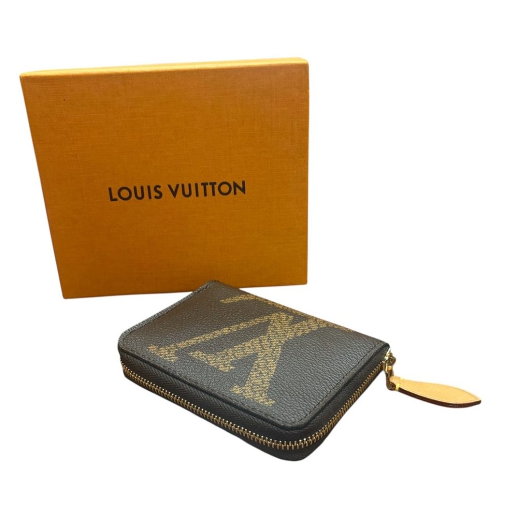 LOUIS VUITTON ルイヴィトン モノグラム・ジャイアント ジッピー・コインパース M69354