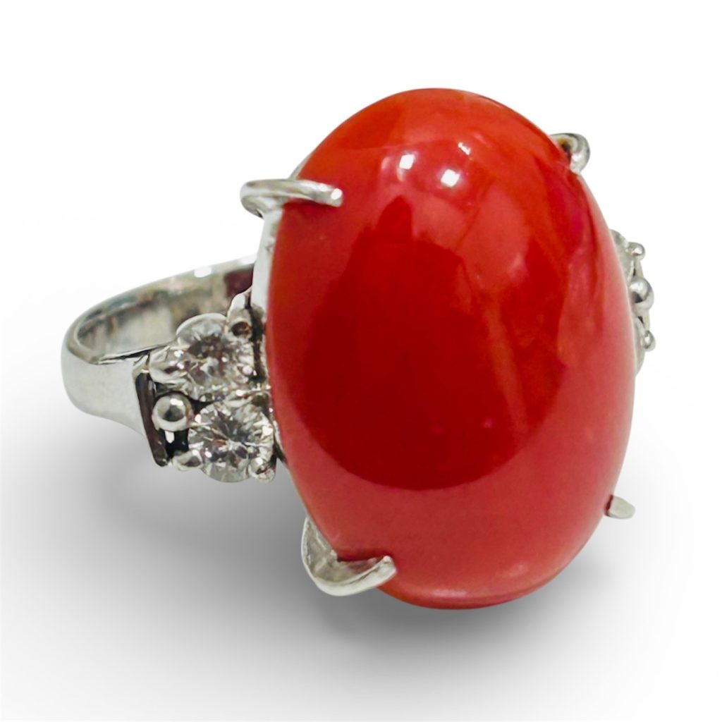 Pt900 プラチナ900 リング 血赤珊瑚 メレダイヤモンド付き　札幌市 東区 元町