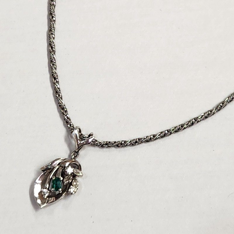 プラチナ850（Pt850）エメラルド付きネックレス|前橋市古市町