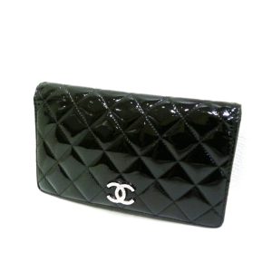 CHANEL マトラッセ エナメル財布