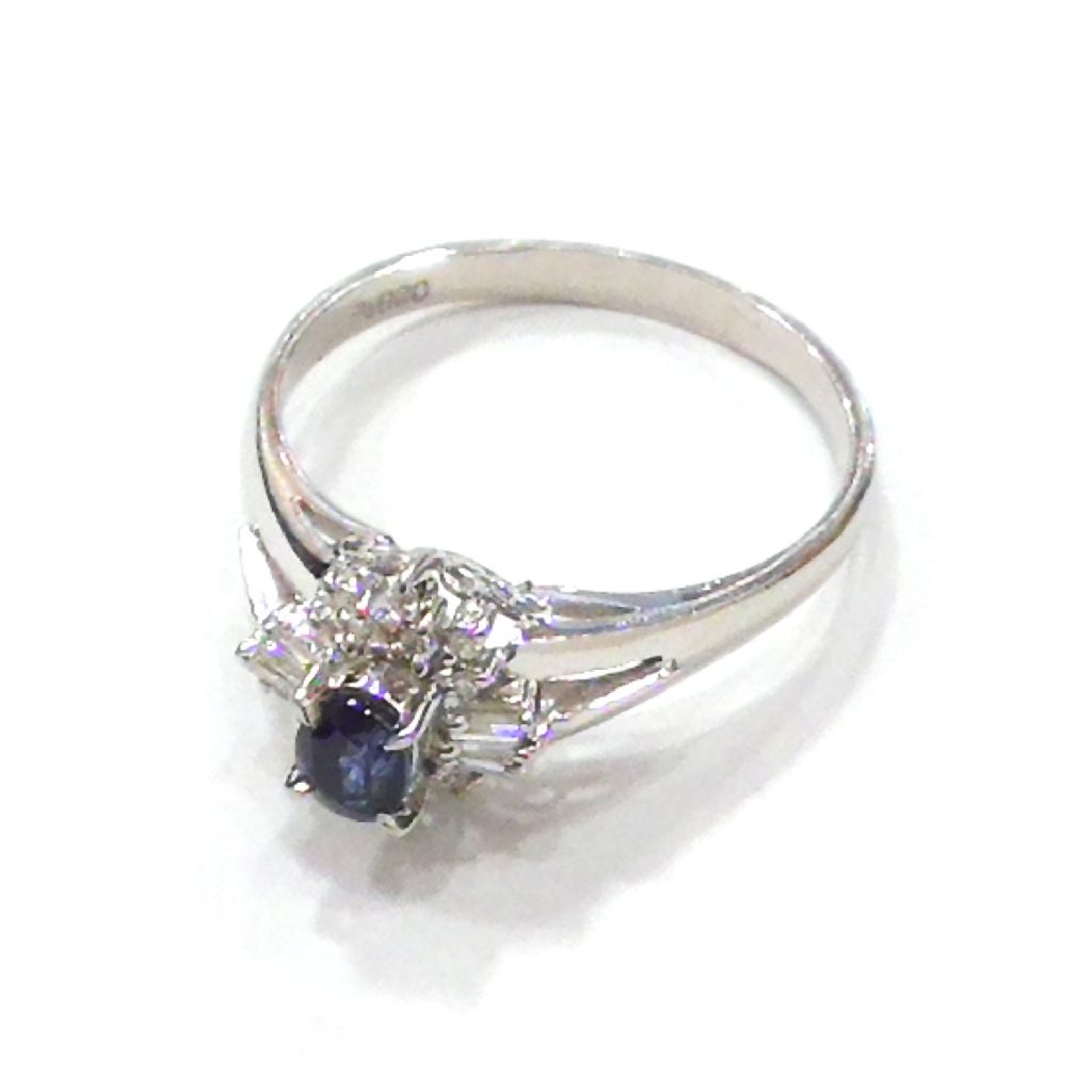 Pt900 サファイアリング