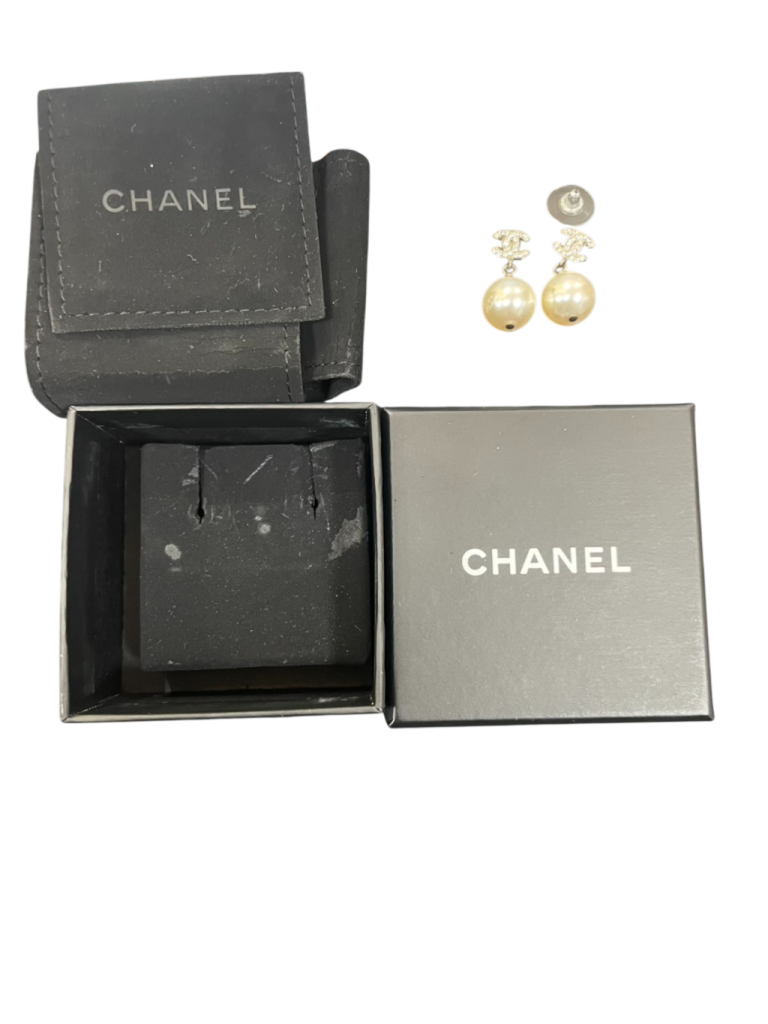 CHANEL シャネル ピアス