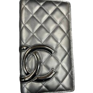 CHANEL カンボンライン 二つ折り長財布
