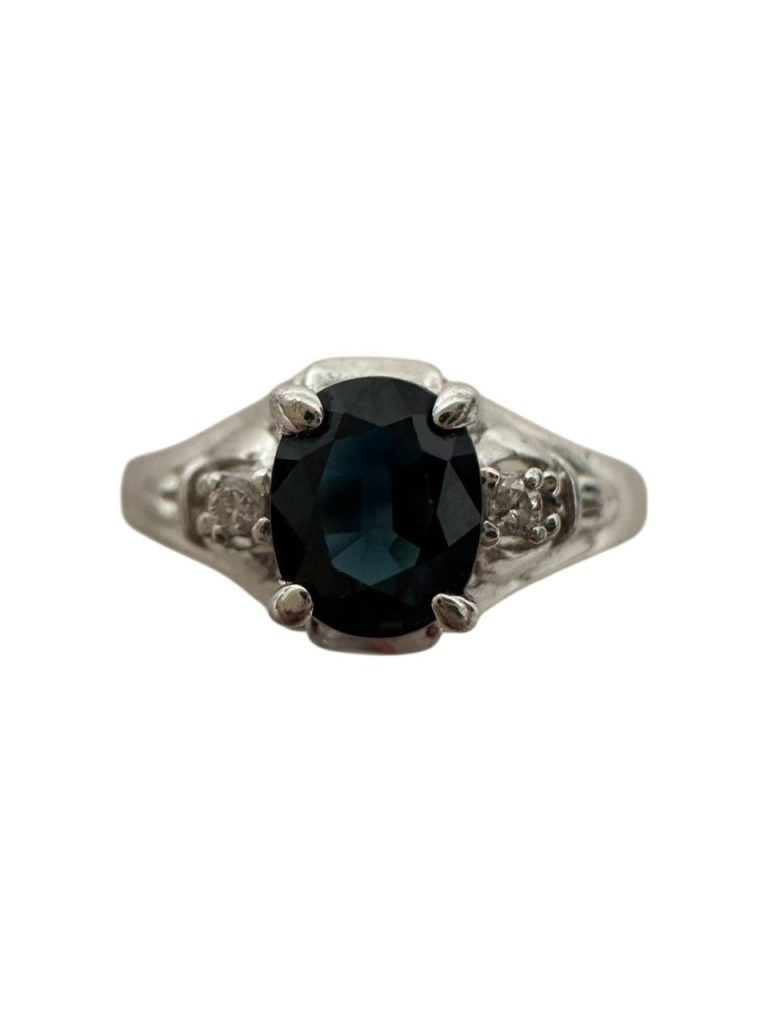 Pt900 サファイア リング