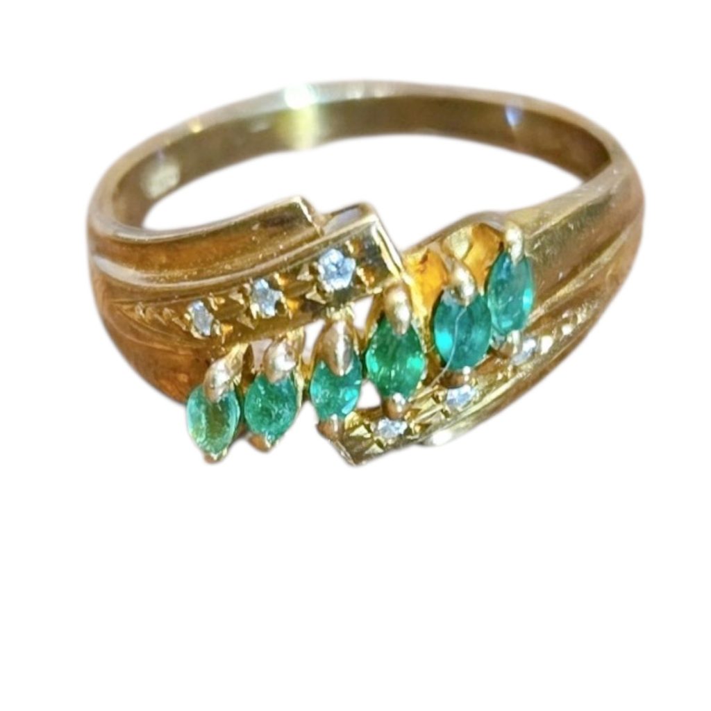 【18金　K18　エメラルド　メレダイヤ　リング】の買取実績