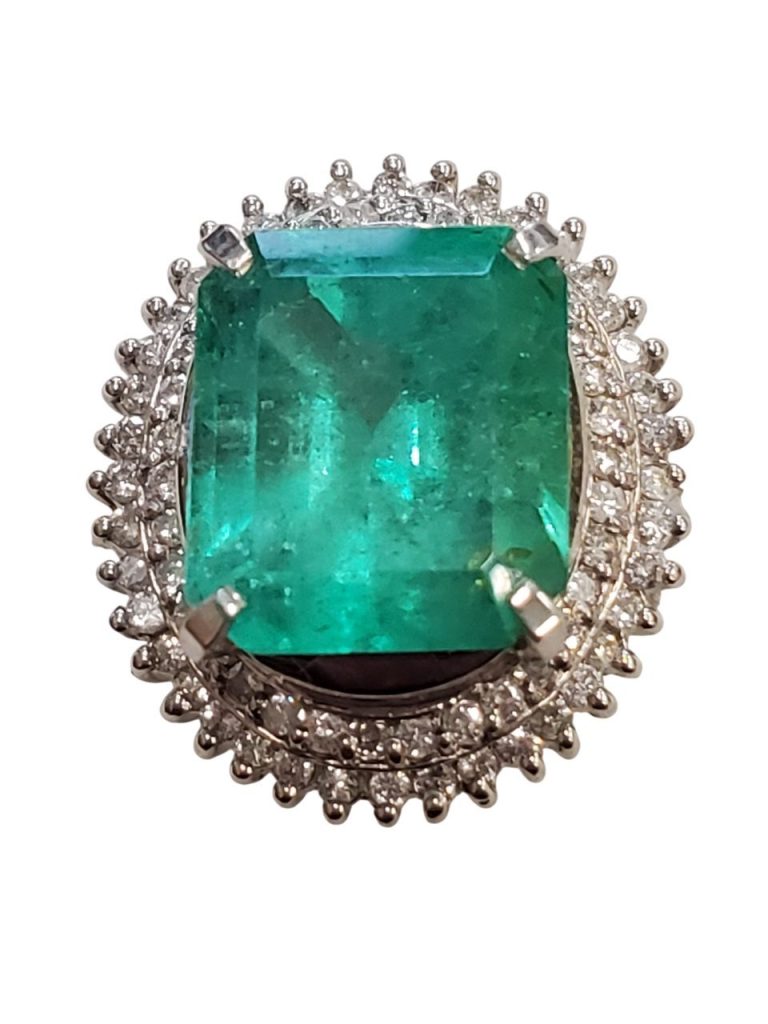 Pt900 エメラルドリング 4.632ct