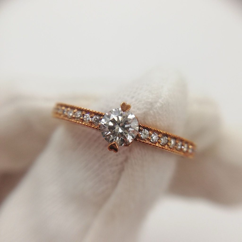 ダイヤ付きリング