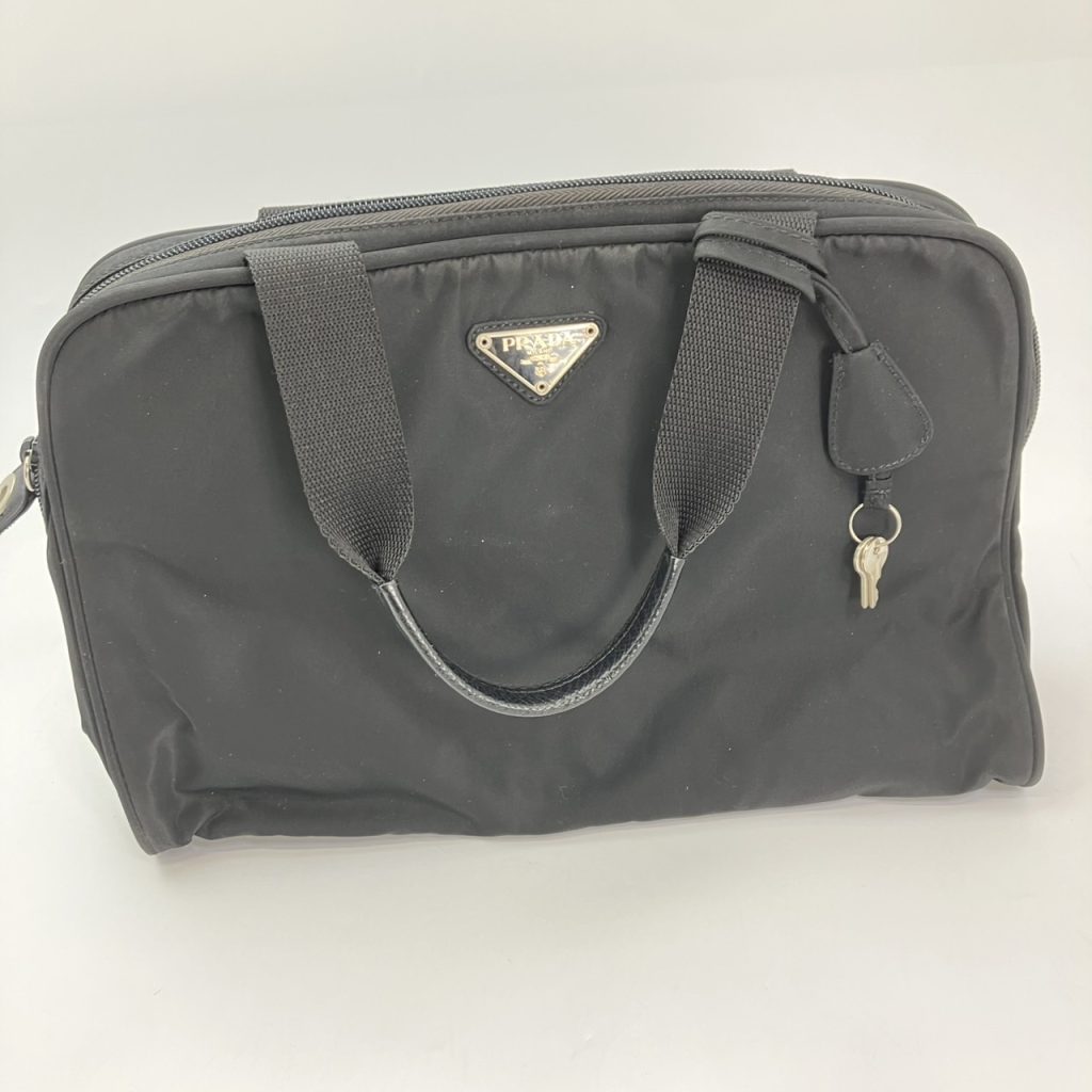 プラダ テスートナイロン ハンドバッグ