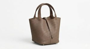 エルメス（HERMES）ピコタン