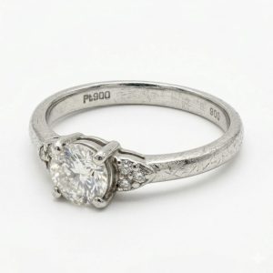 Pt900（プラチナ900）ダイヤモンドリング