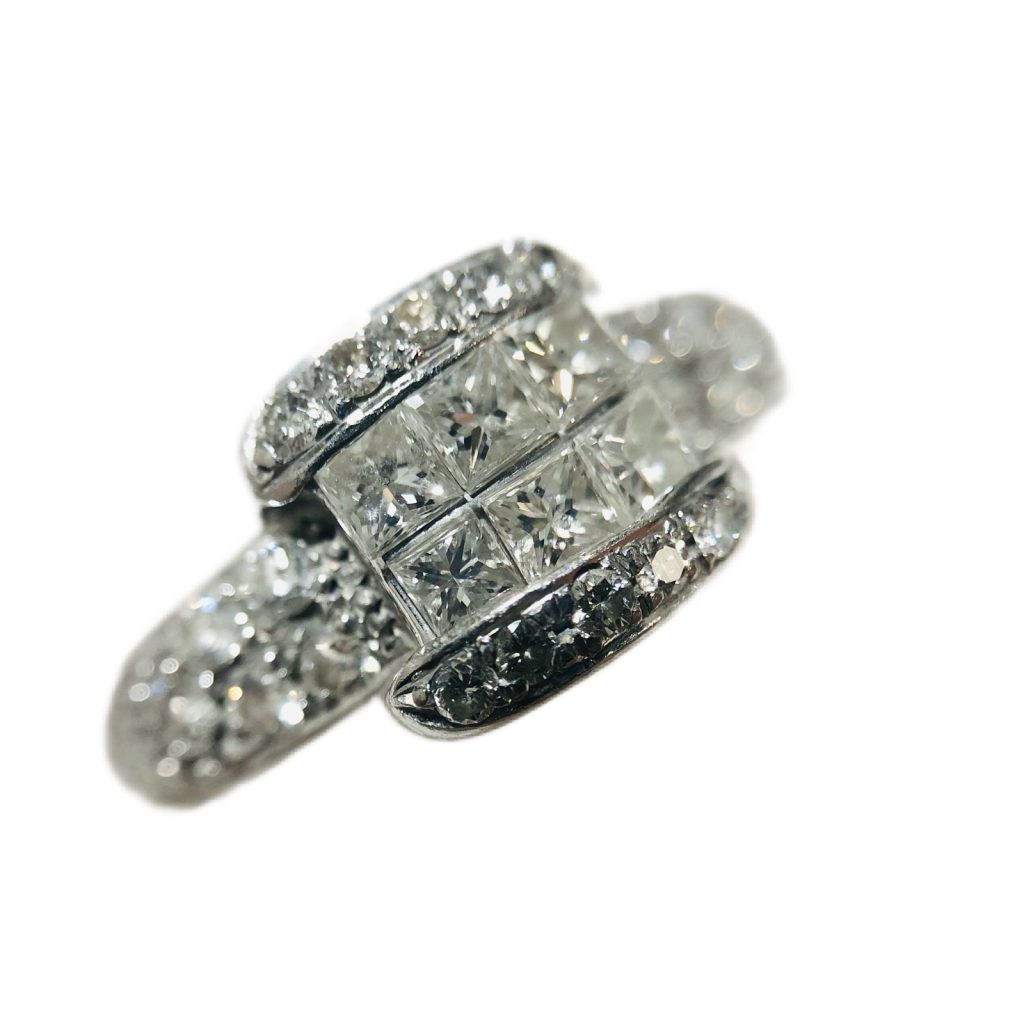 Pt900（プラチナ900） メレダイヤモンド 0.8ct付きリング