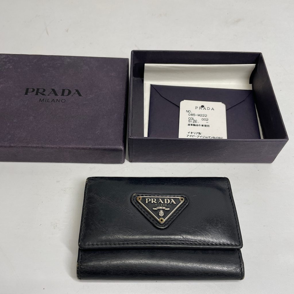 プラダ（PRADA）のブラックレザー製のキーケースの買取| 守谷市松ヶ丘