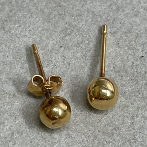 出張買取で金プラチナ買取強化中！| K18ピアスの買取 | 我孫子市高野山