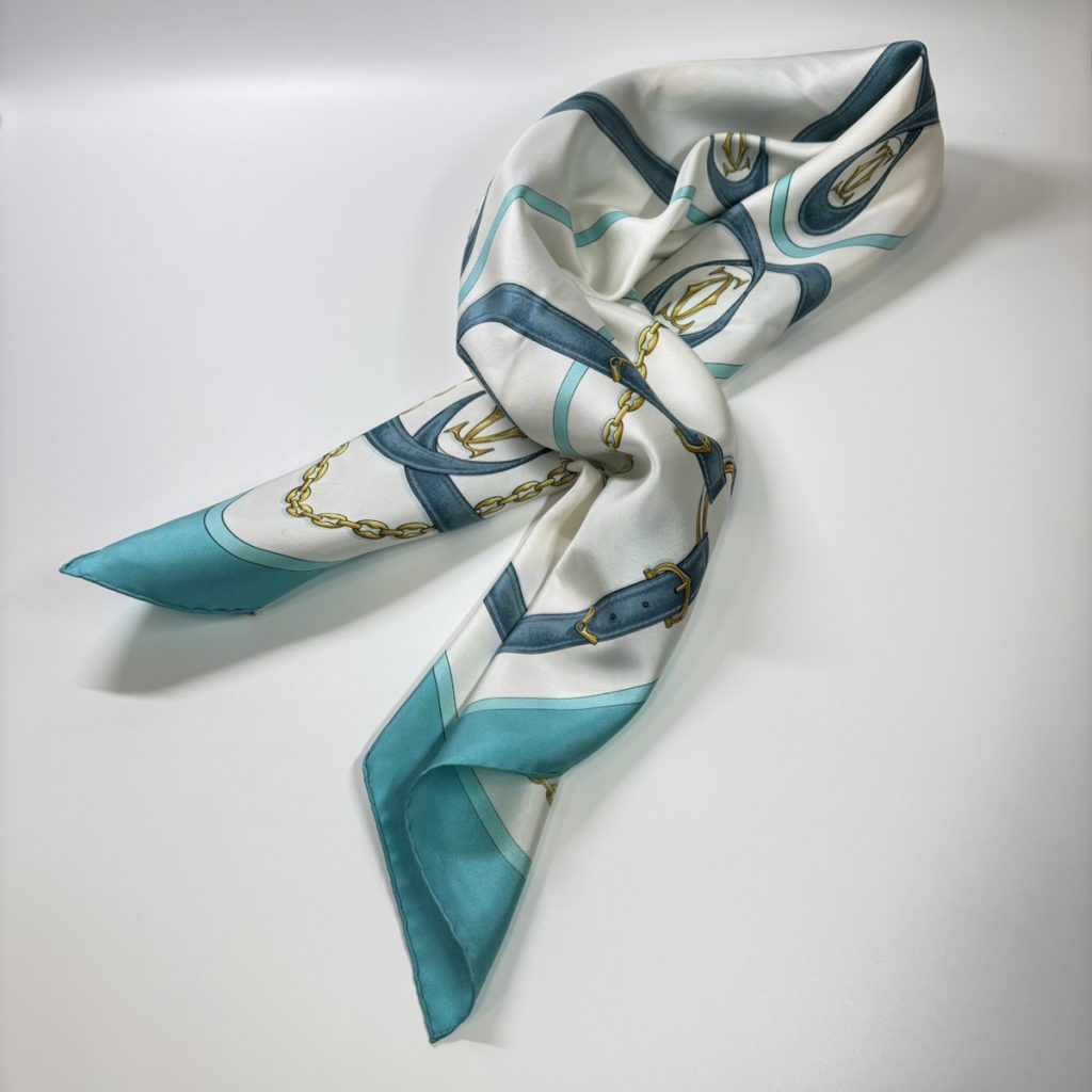 Cartier スカーフ