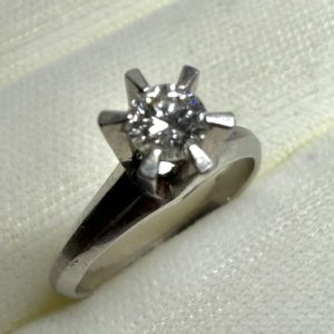 PT900ダイヤリング