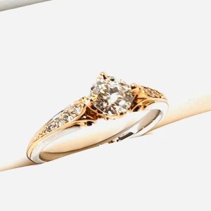 Pt900 / K18 （ プラチナ900 18金 ）ダイヤ リング