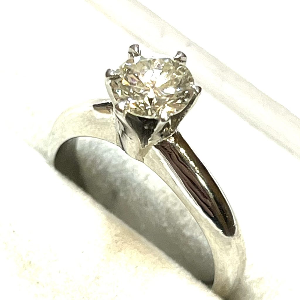 Pt900 ダイヤモンド付きリング