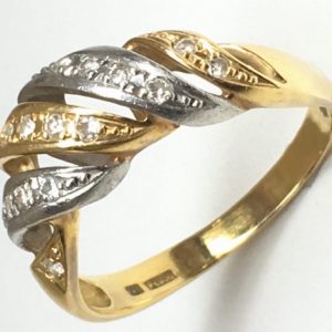 プラチナので高価買取店| K18/Pt900メレダイヤ付きリングの買取| 秩父市