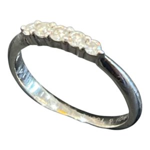 Pt900(プラチナ)メレダイヤ付きリング