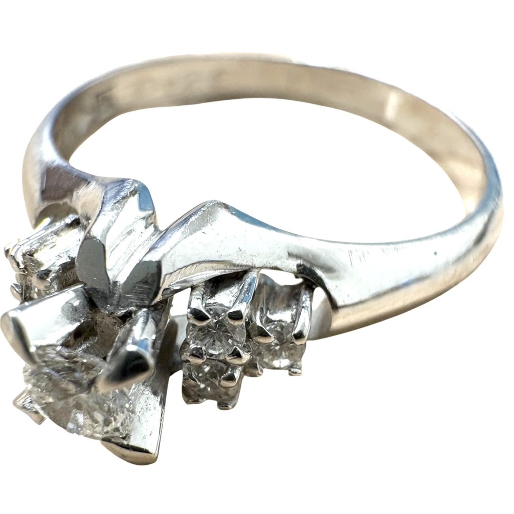 Pt900 ダイヤモンドリング