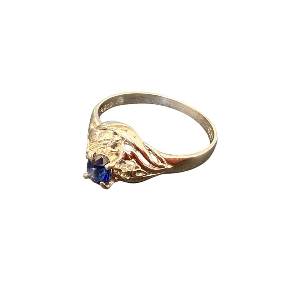 Pt900 プラチナ サファイア付きリング