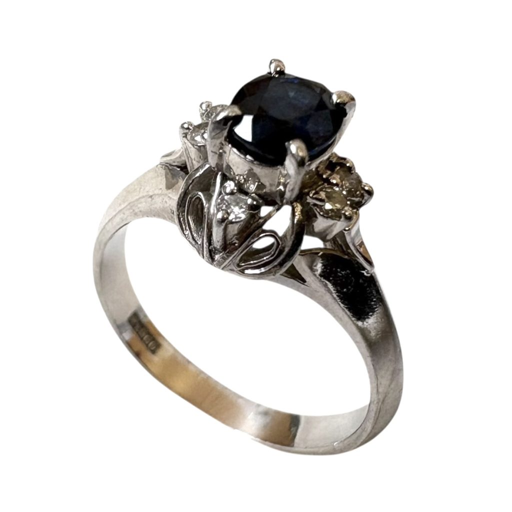 【Pt900 (プラチナ)】サファイア リング