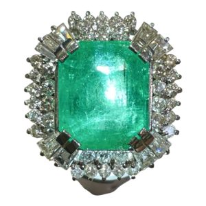 pt900エメラルドリング（1.8ct）