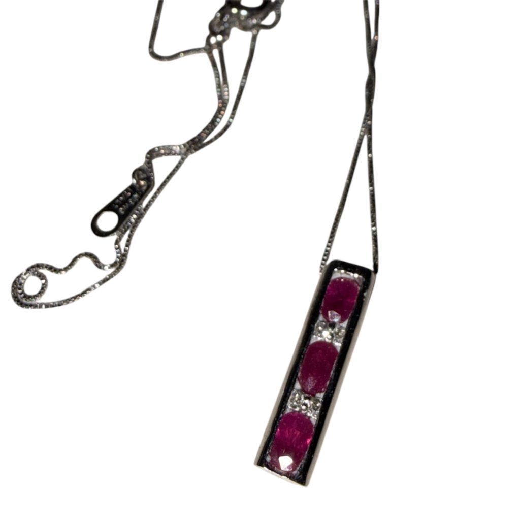 函館市 K18WG ルビー ネックレス 色石ジュエリー 宝石査定