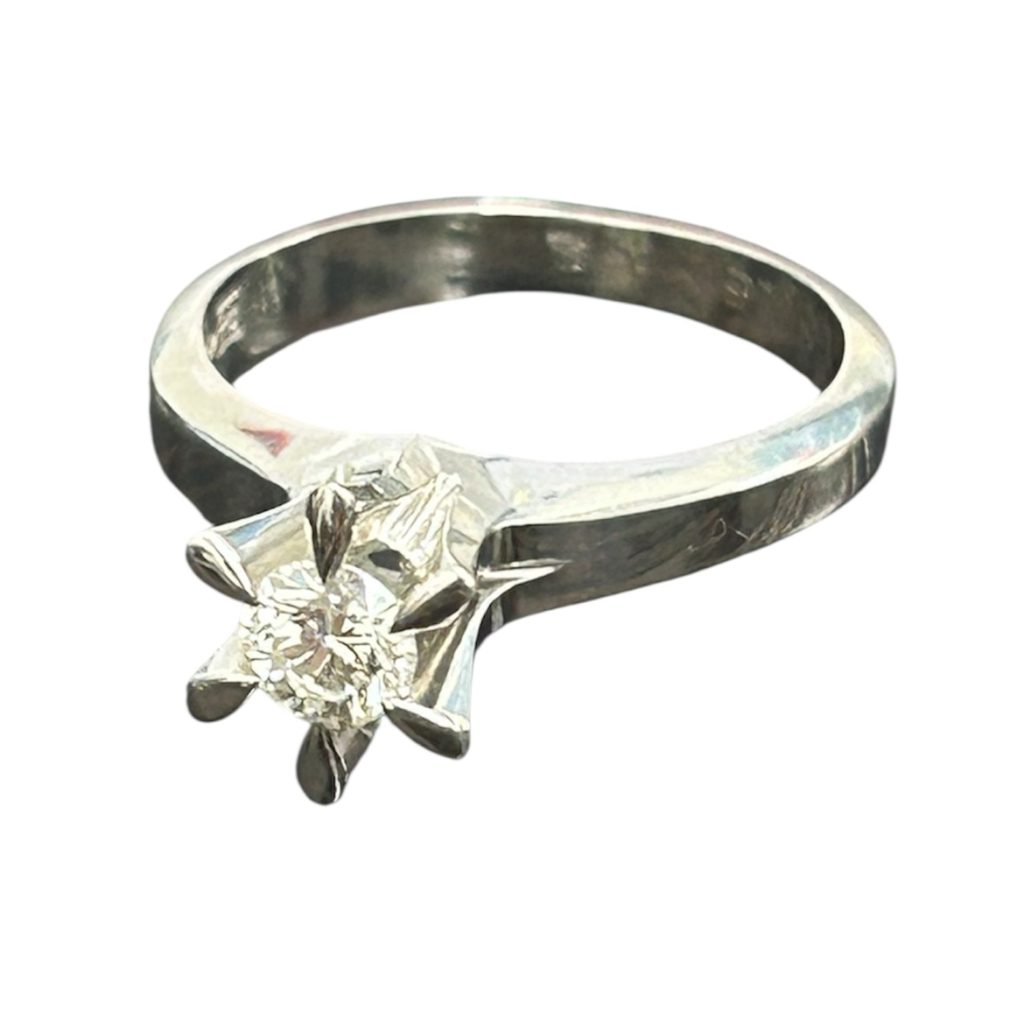 Pt900 ダイヤモンドリング