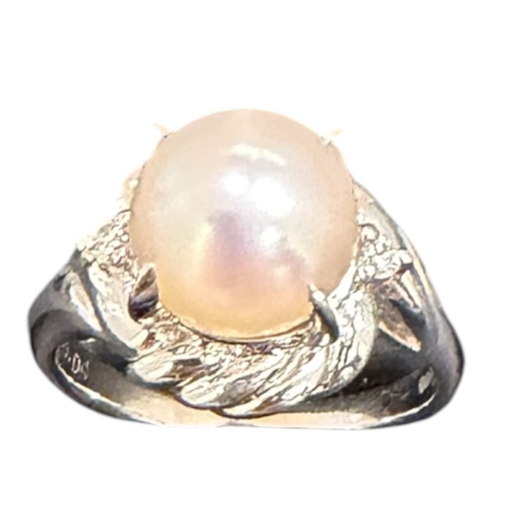 函館市 Pt900 花珠パール メレダイヤ リング 真珠ジュエリー査定