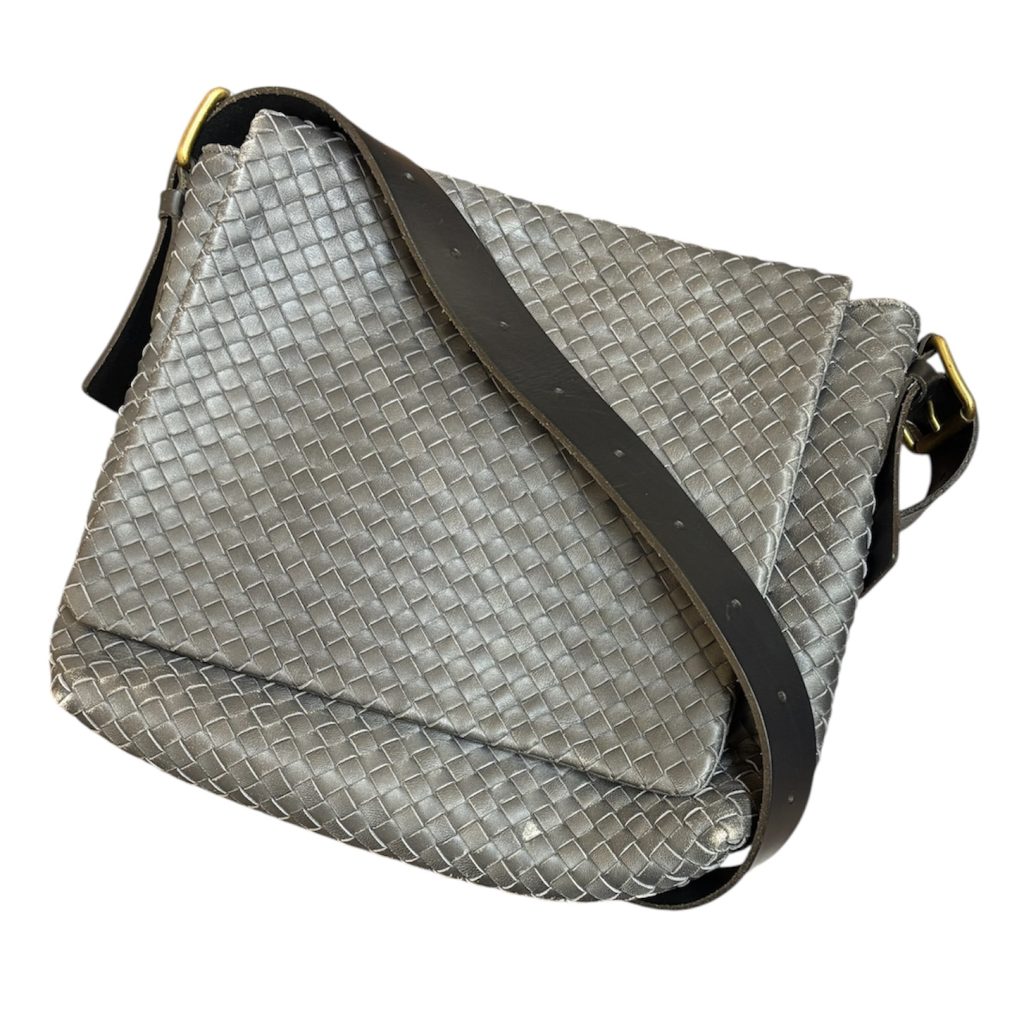 ボッテガヴェネタ ショルダーバッグ レザー グレー イントレチャート