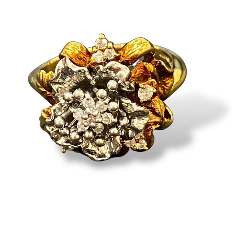 【メレダイヤ 花柄モチーフ リング】K18 18金 750