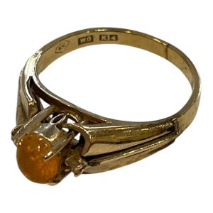 【貴金属】K18  (18金)　アンバー付きリング　指輪　ジュエリー アクセサリー