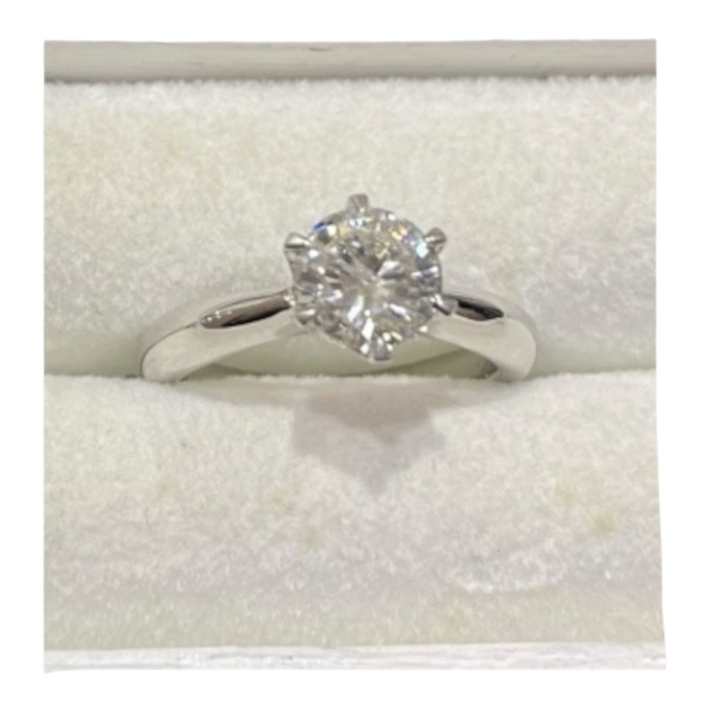 Pt900　ダイヤ付きリング　買取り