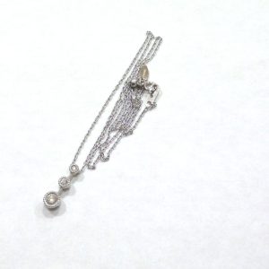 K18WGダイヤ付きネックレス