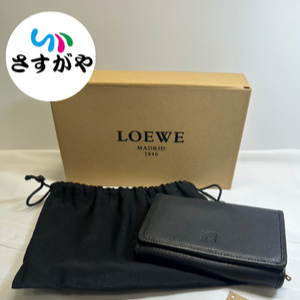 ロエベ アナグラム 三つ折り財布