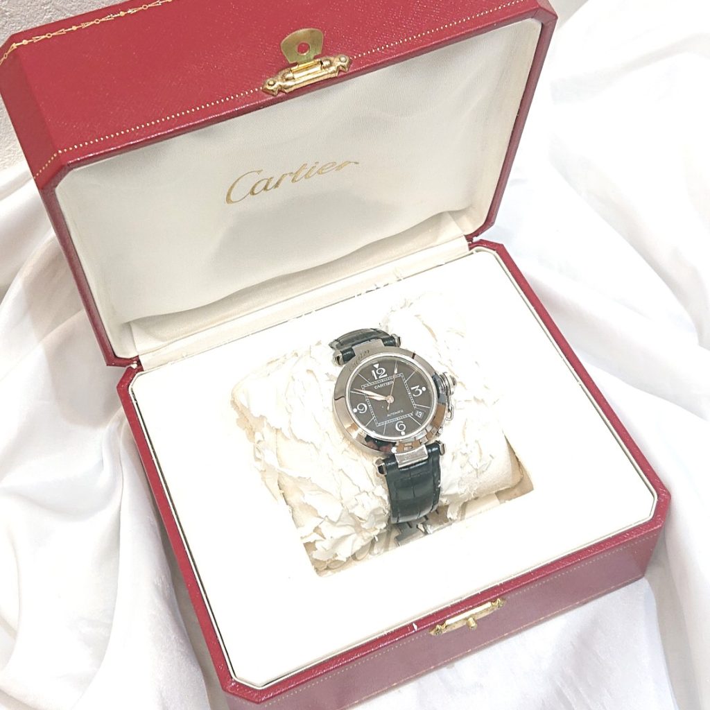 Cartier カルティエ パシャC ビッグデイト 腕時計