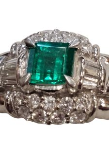 Pt900　エメラルド・メレダイヤリング