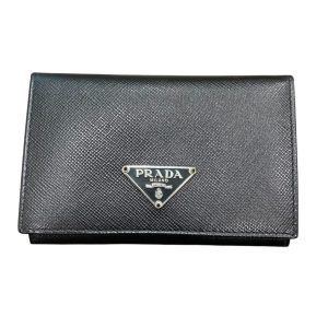 プラダ サフィアーノ 二つ折り財布