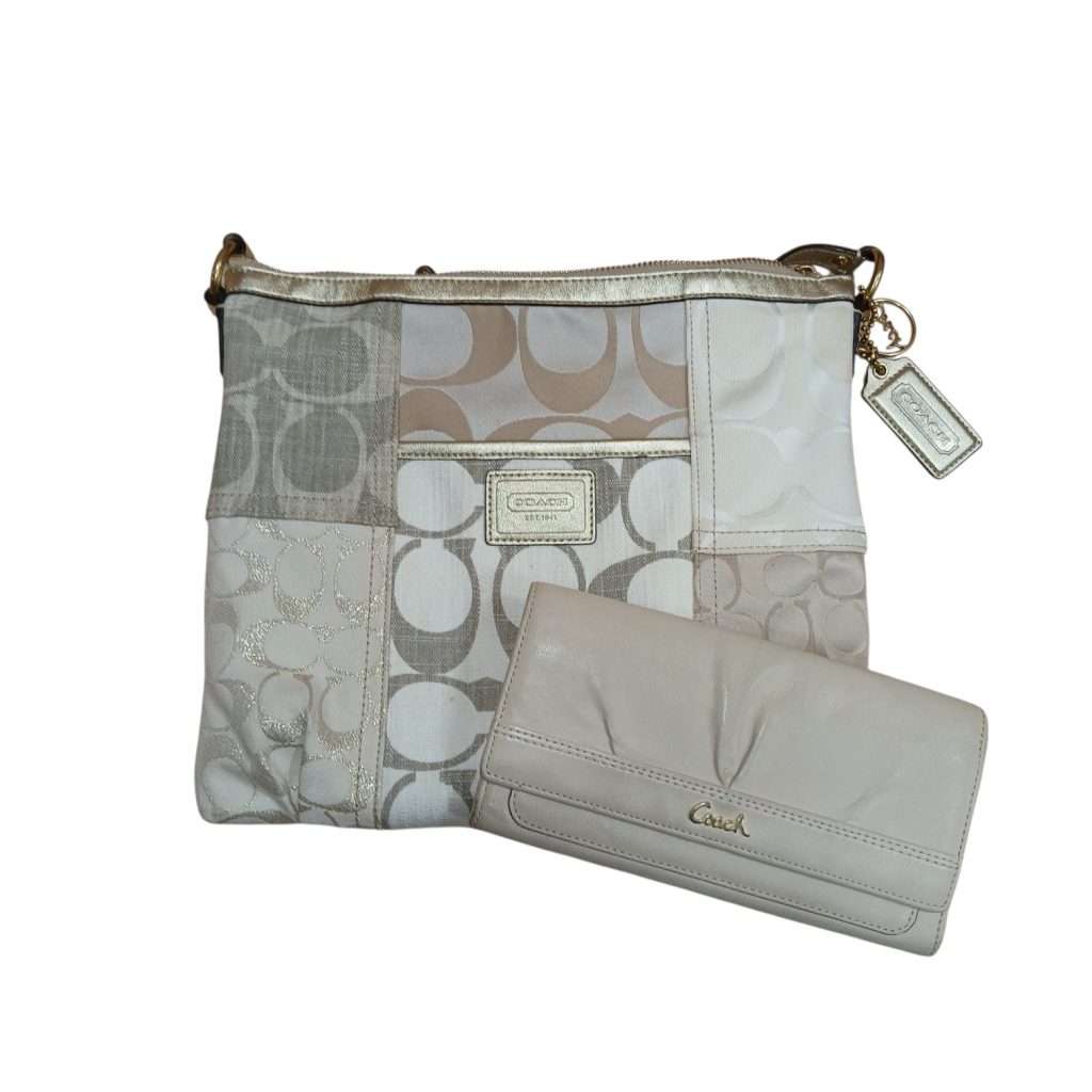 COACH(コーチ) シグネチャー ショルダーバッグお財布まとめ