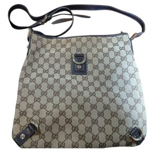 【GUCCI(グッチ)　ショルダーバッグ/GG・・バッグ・ブランド・メンズ・レディース】