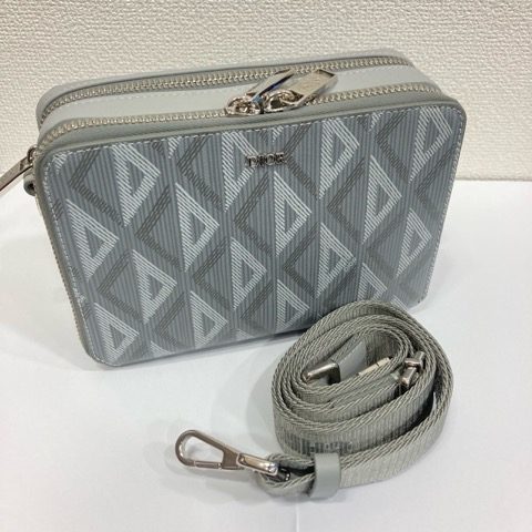 ディオールショルダーバッグ