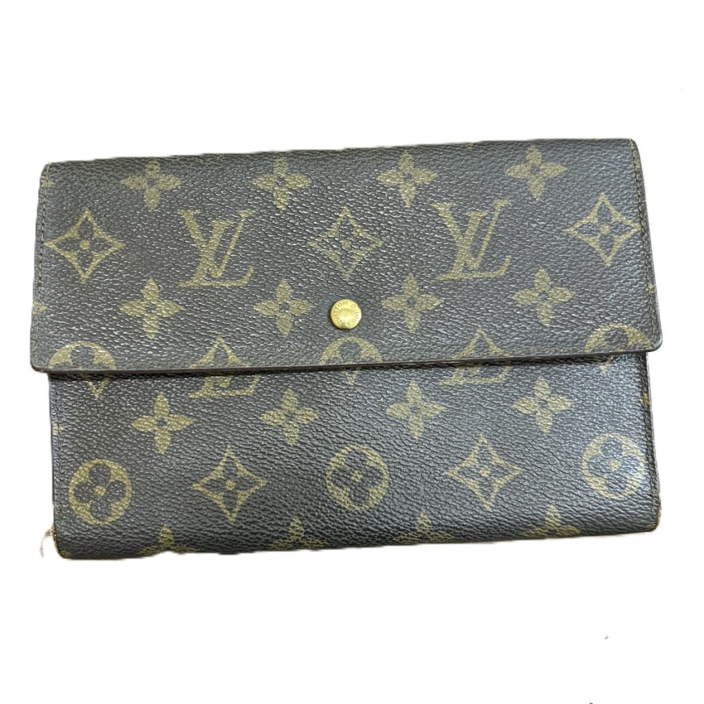 ルイヴィトン　ポシェットパスポール