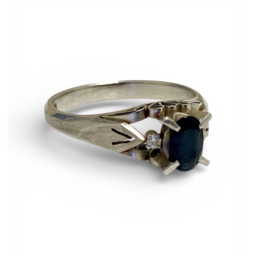 Pt850 リング 石付き